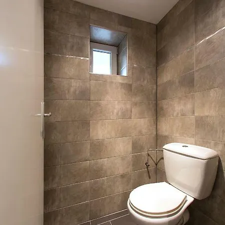 Sfk -maison Moderne-jardin-parking-10mn Strasbourg *