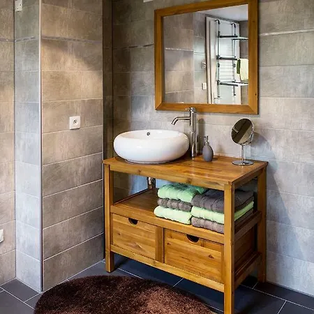 Casa de Férias Sfk -maison Moderne-jardin-parking-10mn Strasbourg Vendenheim